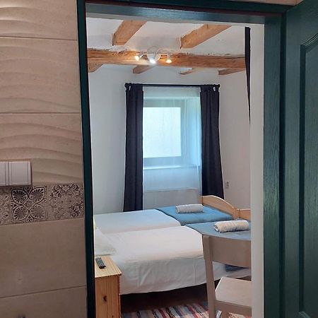 Eva House Hotel Pacsér Kültér fotó